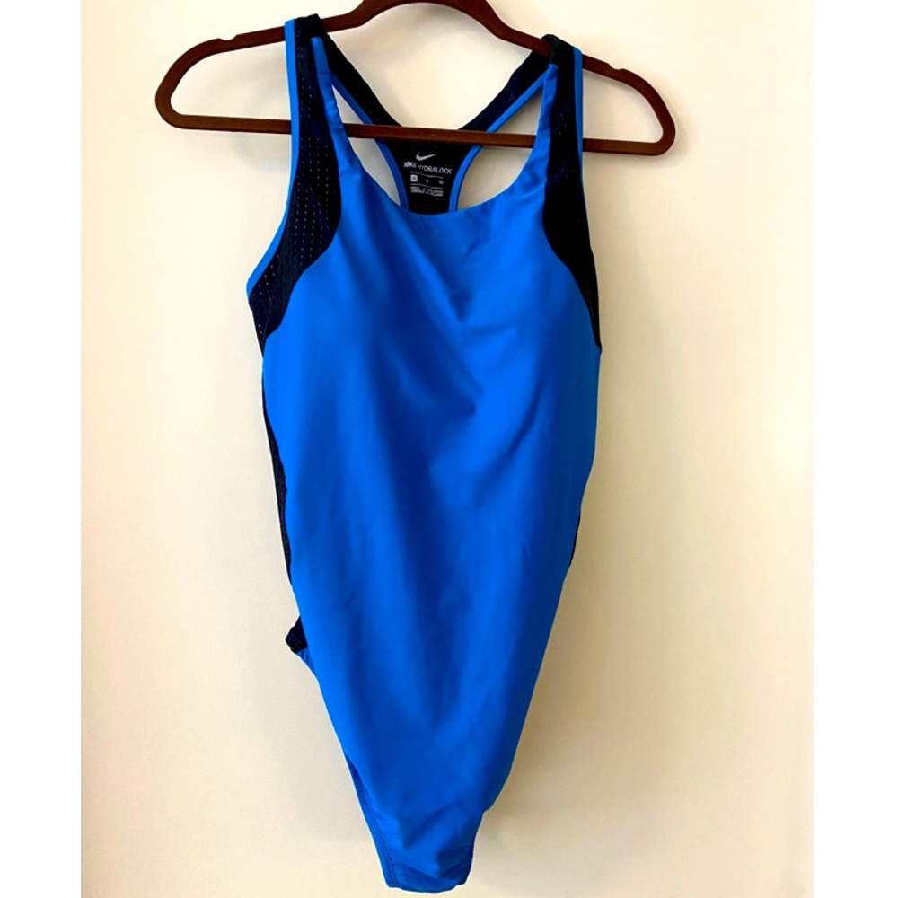 Size XL Nike Hydralock Swimsuit - Picture 1 of 7